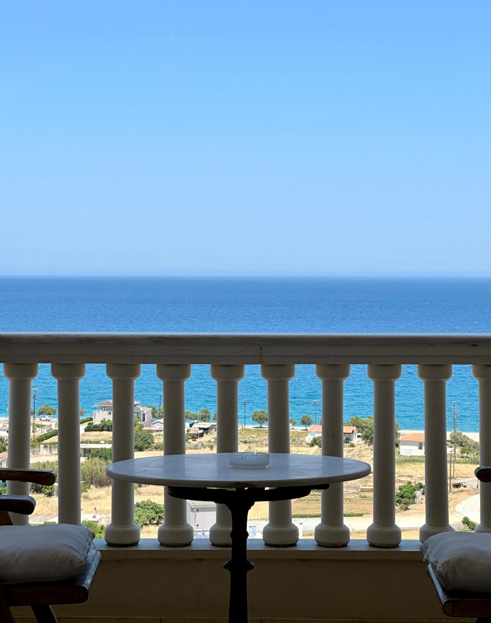 Villa Pasifai Mourteri Exterior photo