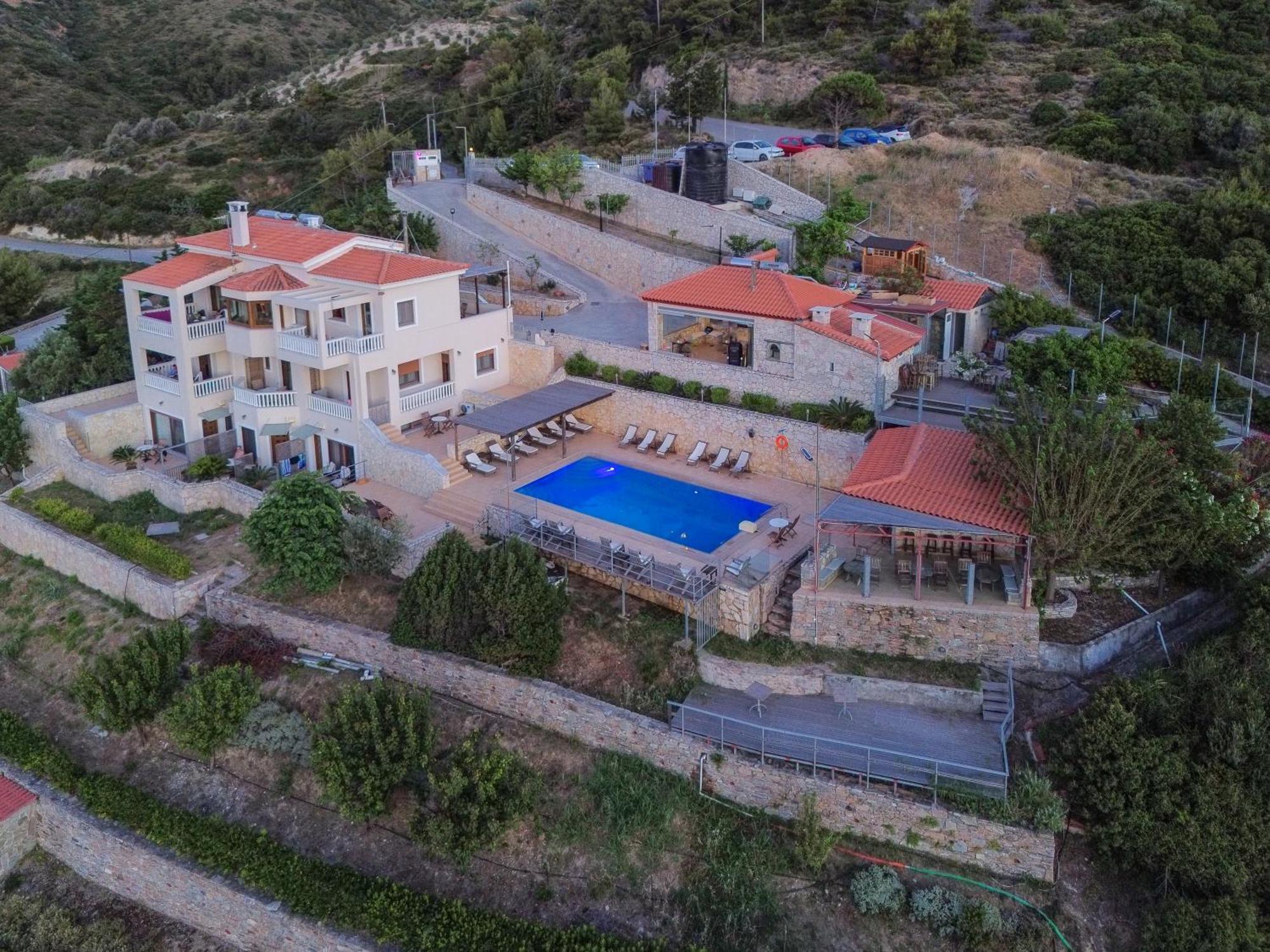 Villa Pasifai Mourteri Exterior photo