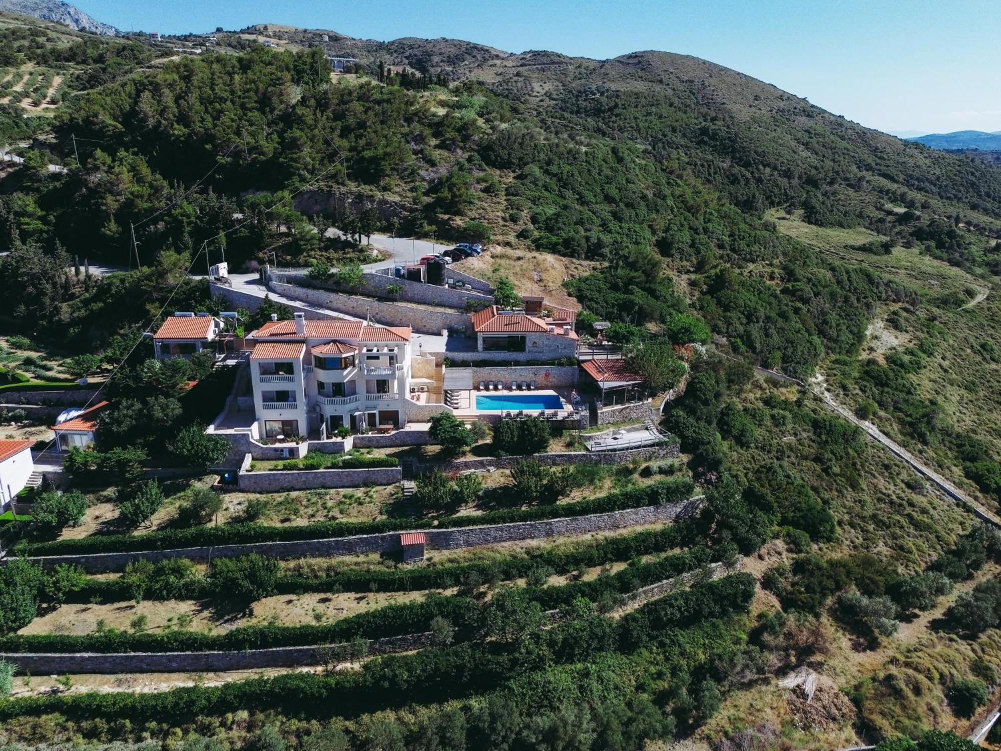 Villa Pasifai Mourteri Exterior photo